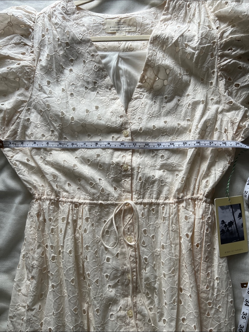 Trovata Birds of Paradis Kristi Eyelet Midi Dress – Size Large – NWT - Picture 13 of 16